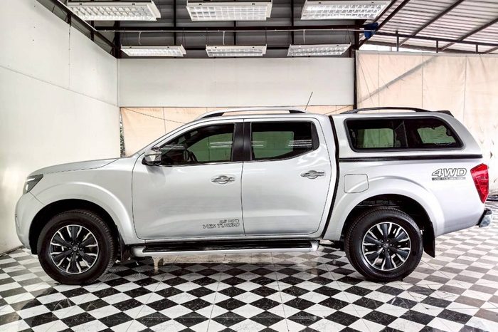 NISSAN 2020 4WD 2.5 AT DOUBLE CAB SILVER  4313 full