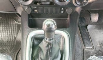 REVO 4WD 2022 2.4MID MT SMART CAB SILVER  436 full