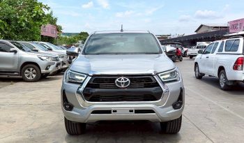 REVO 4WD 2022 2.4MID MT SMART CAB SILVER  436 full