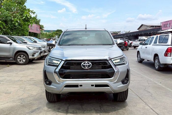 REVO 4WD 2022 2.4MID MT SMART CAB SILVER  436 full