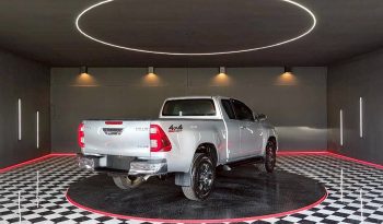 REVO 4WD 2022 2.4MID MT SMART CAB SILVER  436 full