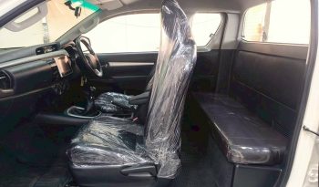 REVO 4WD 2019 2.4E MT SMART CAB WHITE  4903 full