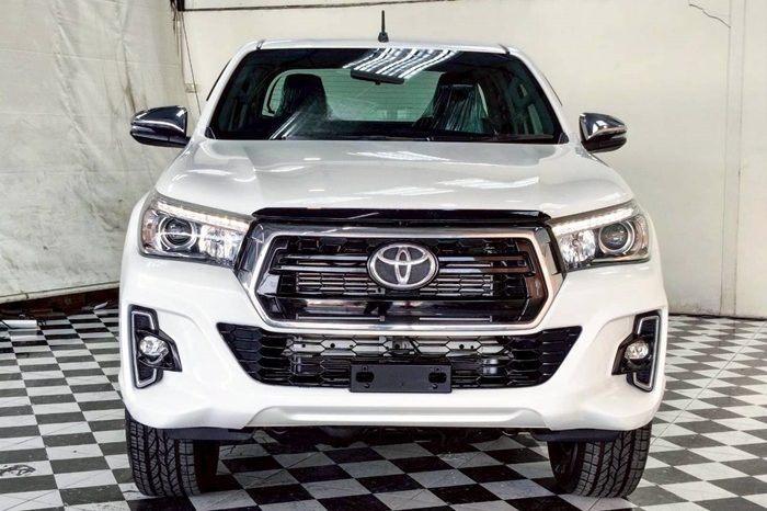 REVO 4WD 2019 2.4E MT SMART CAB WHITE  4903 full