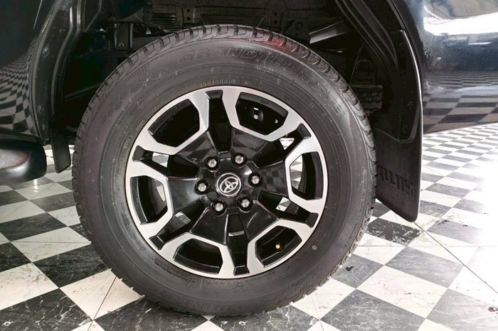 REVO PRE 2020 2.4 MID AT DOUBLE CAB BLACK  4908 full