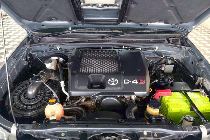 VIGO 4WD 2010 2.5E MT DOUBLE CAB DARK GREY  5081 full