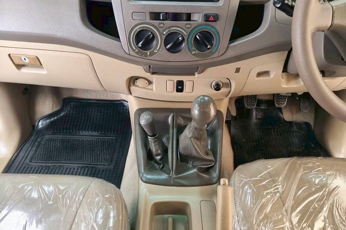 VIGO 4WD 2010 2.5E MT DOUBLE CAB DARK GREY  5081 full