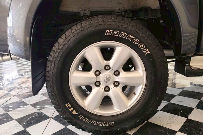 VIGO 4WD 2010 2.5E MT DOUBLE CAB DARK GREY  5081 full