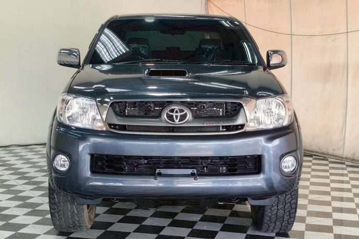 VIGO 4WD 2010 2.5E MT DOUBLE CAB DARK GREY  5081 full