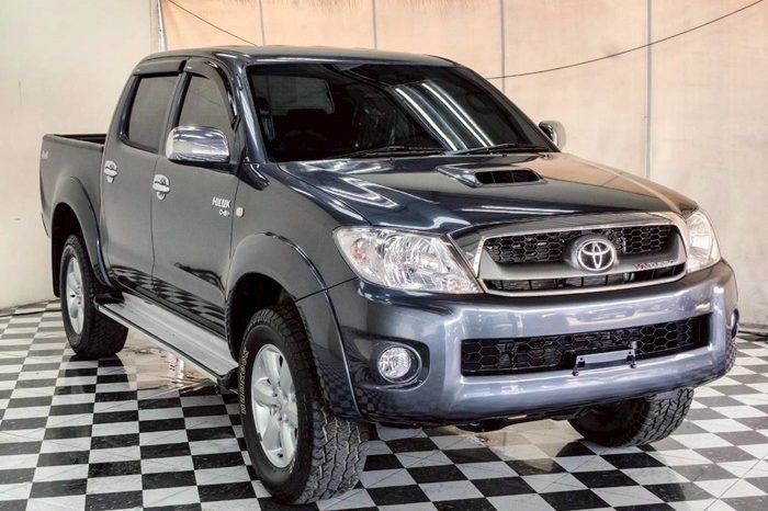 VIGO 4WD 2010 2.5E MT DOUBLE CAB DARK GREY  5081 full