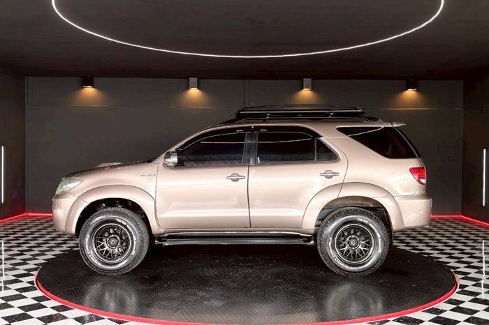 TOYOTA 4WD 2007 3.0V AT FORTUNER BROWN  5779 full