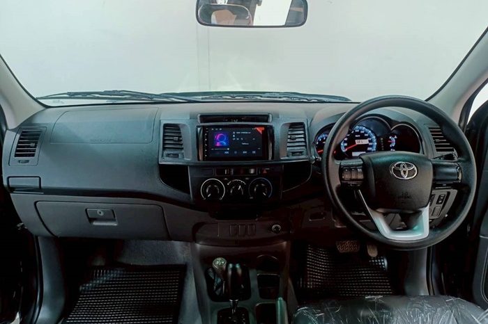 VIGO 4WD 2014 2.7J AT SMART CAB DARK GREY  5792 full