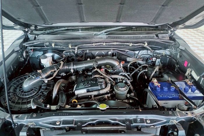 VIGO 4WD 2014 2.7J AT SMART CAB DARK GREY  5792 full