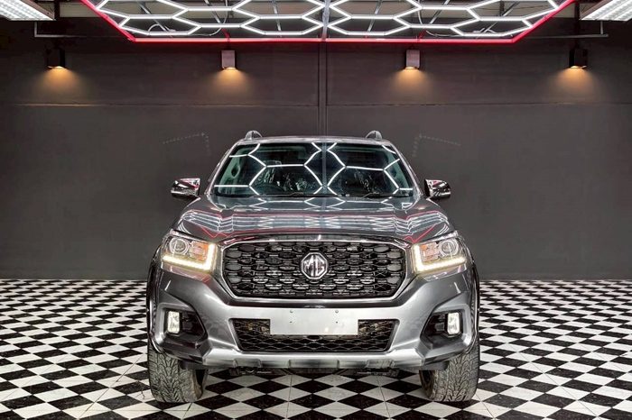 MG 4WD 2021 2.0 AT DOUBLE CAB DARK GREY 6180 full