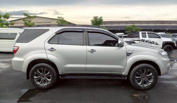 TOYOTA 4WD 2010 3.0V AT FORTUNER SILVER  6765 full