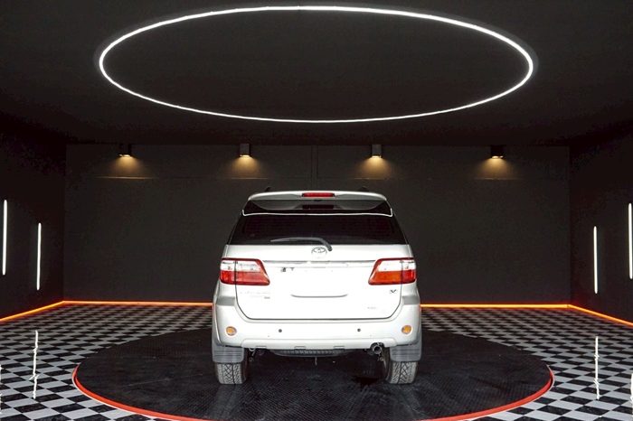 TOYOTA 4WD 2010 3.0V AT FORTUNER SILVER  6765 full