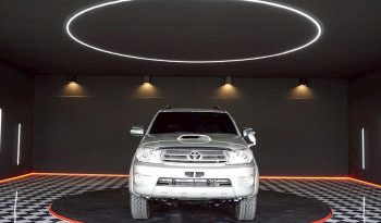 TOYOTA 4WD 2010 3.0V AT FORTUNER SILVER  6765 full