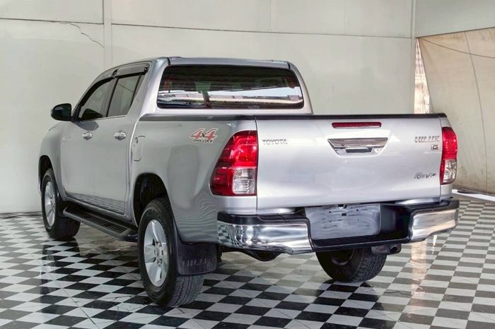 REVO 4WD 2019 2.8G AT DOUBLE CAB SILVER  6893 full