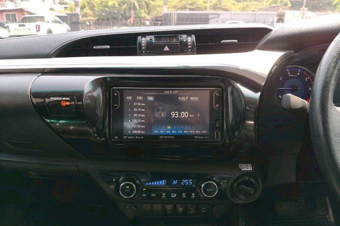 REVO 4WD 2019 2.8G AT DOUBLE CAB SILVER  6893 full