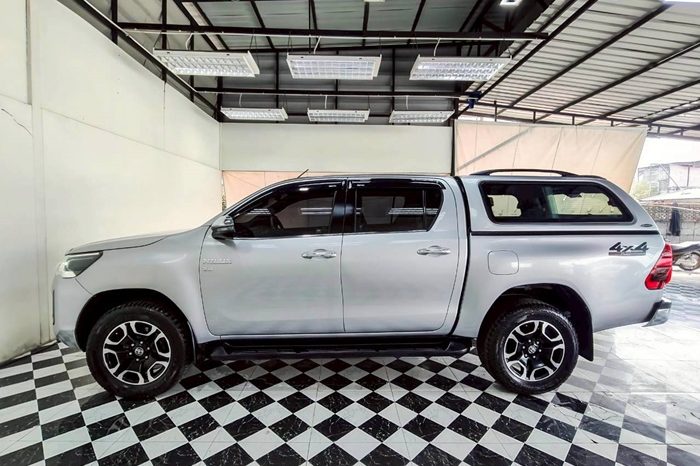 REVO 4WD 2021 2.8 HIGHT AT DOUBLE CAB SILVER  6931 full