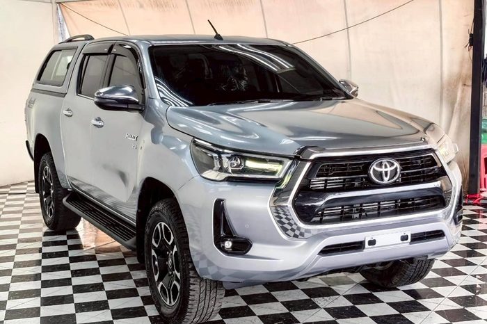 REVO 4WD 2021 2.8 HIGHT AT DOUBLE CAB SILVER  6931 full