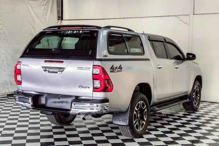 REVO 4WD 2021 2.8 HIGHT AT DOUBLE CAB SILVER  6931 full