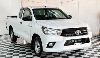 REVO 2WD 2018 2.4E MT SMART CAB WHITE  7098 full