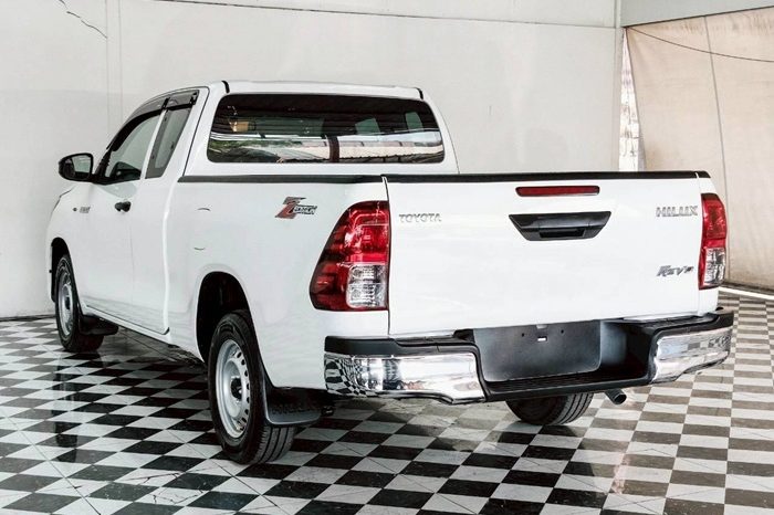 REVO 2WD 2018 2.4E MT SMART CAB WHITE  7098 full