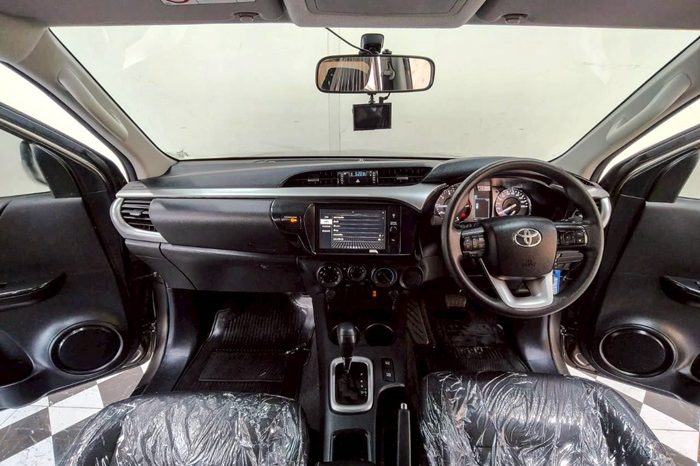 REVO PRE 2020 2.4 ENTRY AT DOUBLE CAB BRONZE  7493 full