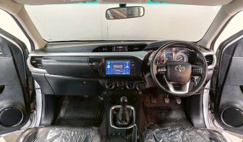 REVO 2WD 2021 2.4 MID MT DOUBLE CAB SILVER  7613 full