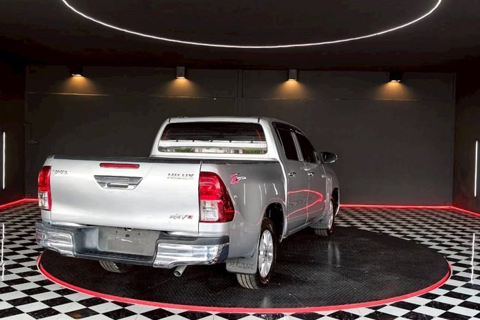 REVO 2WD 2021 2.4 MID MT DOUBLE CAB SILVER  7613 full