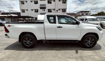 REVO 2WD 2022 2.4 ENTRY MT SMART CAB WHITE  7730 full
