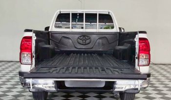 REVO 2WD 2022 2.4 ENTRY MT STANDARD WHITE  8271 full