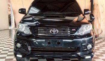 TOYOTA 4WD 2015 3.0V AT FORTUNER BLACK  8415 full