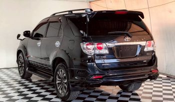 TOYOTA 4WD 2015 3.0V AT FORTUNER BLACK  8415 full