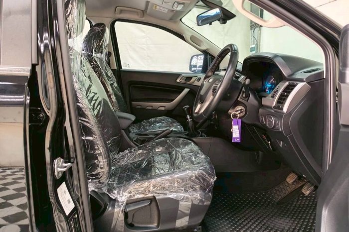 FORD 2WD 2022 2.2 AT DOUBLE CAB BLACK  8437 full