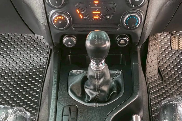 FORD 2WD 2022 2.2 AT DOUBLE CAB BLACK  8437 full