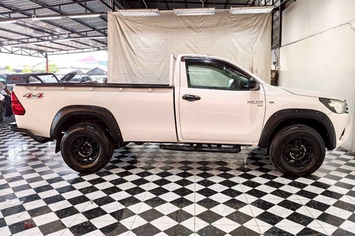 REVO 4WD 2019 2.8J MT STANDARD WHITE  8465 full