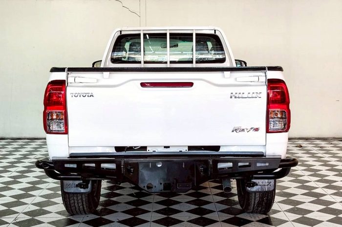 REVO 4WD 2019 2.8J MT STANDARD WHITE  8465 full