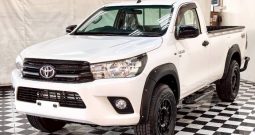 REVO 4WD 2019 2.8J MT STANDARD WHITE  8465