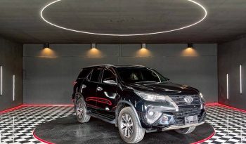TOYOTA 4WD 2015 2.8V AT FORTUNER BLACK  8641 full