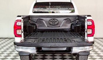 REVO PRE 2021 2.4E AT DOUBLE CAB WHITE  8805 full