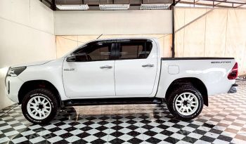 REVO PRE 2021 2.4E AT DOUBLE CAB WHITE  8805 full