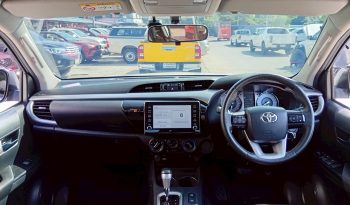 REVO PRE 2021 2.4E AT DOUBLE CAB WHITE  8805 full