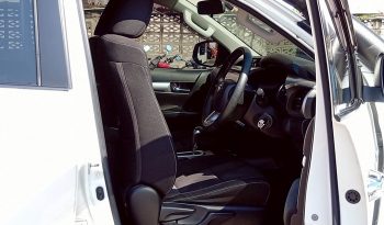 REVO PRE 2021 2.4E AT DOUBLE CAB WHITE  8805 full