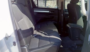 REVO PRE 2021 2.4E AT DOUBLE CAB WHITE  8805 full