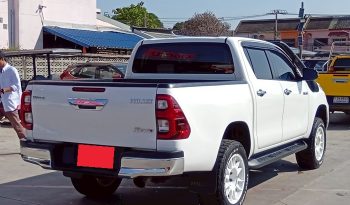 REVO PRE 2021 2.4E AT DOUBLE CAB WHITE  8805 full