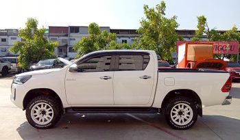 REVO PRE 2021 2.4E AT DOUBLE CAB WHITE  8805 full