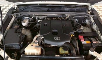 REVO 2WD 2019 2.4J MT STANDARD WHITE  8817 full