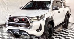 REVO 4WD 2021 2.8 HIGHT AT DOUBLE CAB WHITE  9322