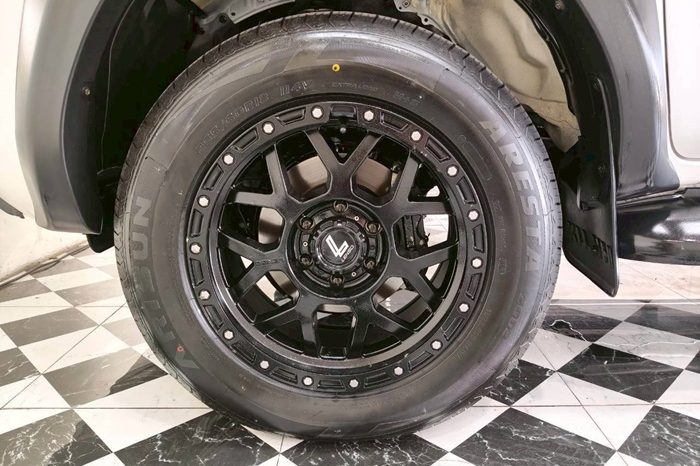 REVO 4WD 2021 2.8 HIGHT AT DOUBLE CAB WHITE  9322 full